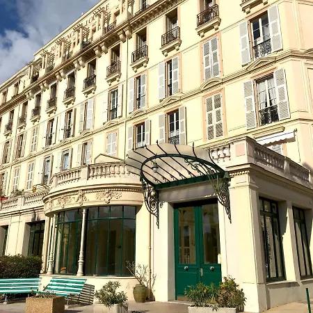 Le Louvre-terrasse-centre Apartament