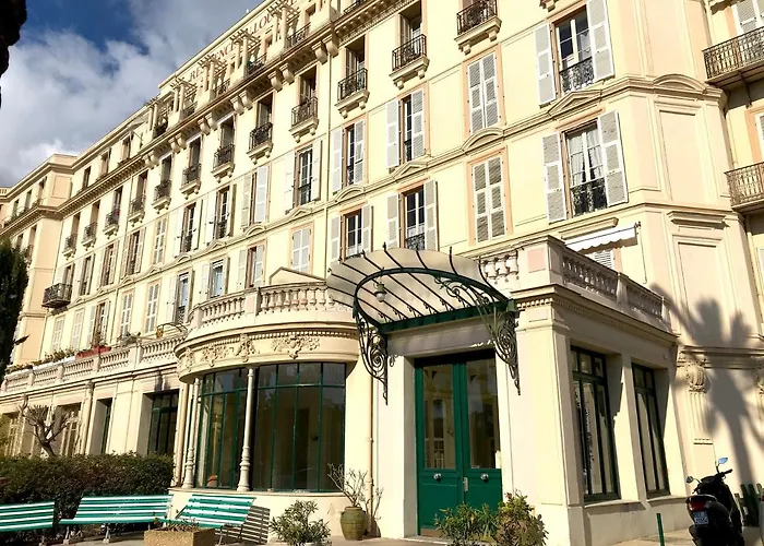 Le Louvre-terrasse-centre Apartment
